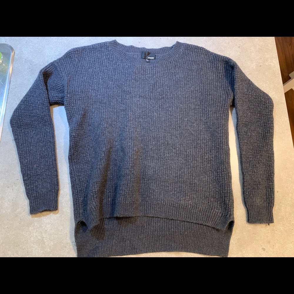 Wilfred Crew Neck Knit Sweater